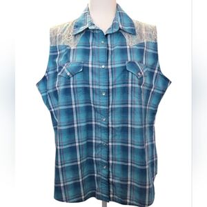 Wrangler Wrancher Women's Pearl Snap Plaid and Lace Top. Size XL